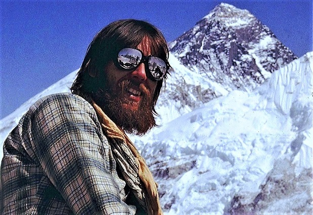 L.V. in Nepal vor dem Mount Everest